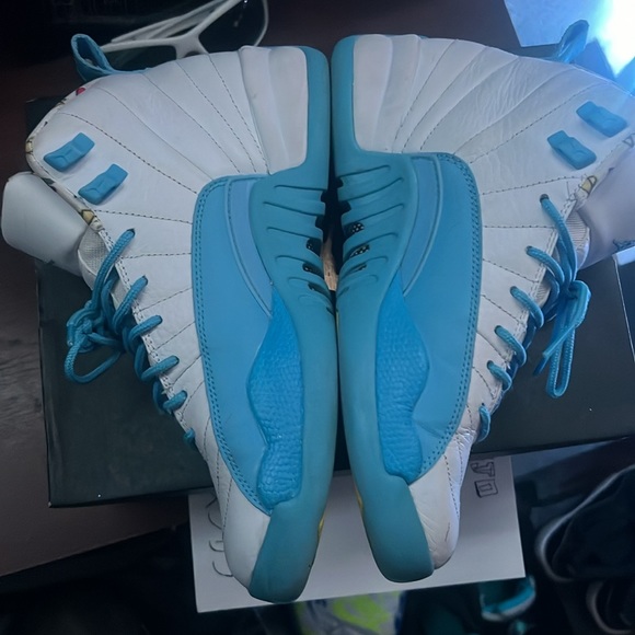 2022 Air Jordan 12 Retro GS ‘Emoji sz6.5Y - Picture 2 of 7